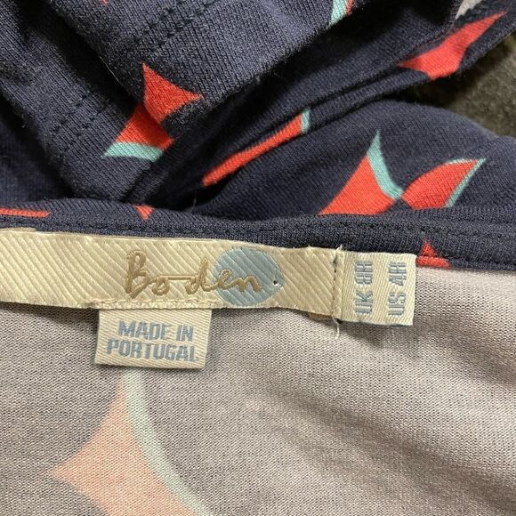 BODEN easy-wear cap-sleeve, B-neck dress in navy bubble print - Picture 3 of 4